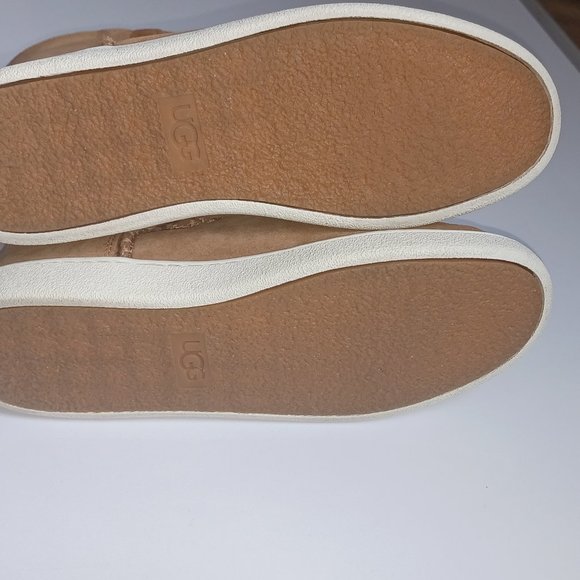 UGG Mika Classic Sneaker Boot - Picture 3 of 8